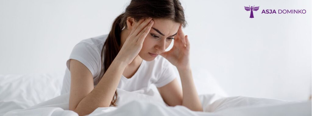 Kronična utrujenost zahteva več kot le kakovosten spanec za rešitev.